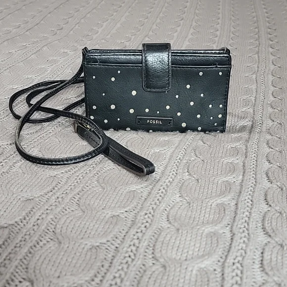 Black Fossil Wristlet/Crossbody - Picture 1 of 14